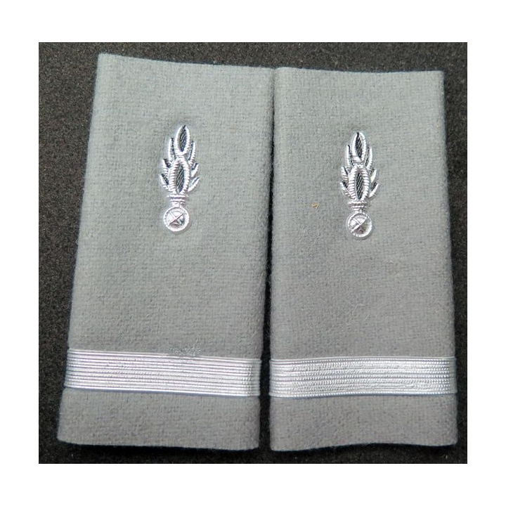 Paire de fourreau d'épaule d'adjudant chef des service de la gendarmerie 