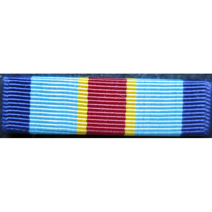 USA : Rappel de la médaille Army Overseas Service medal