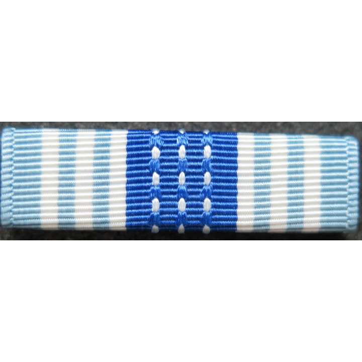 USA : Rappel de la médaille Air Force Overseas Short Tour medal