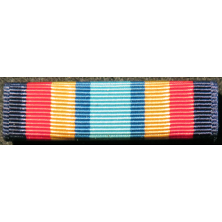 USA : Rappel de la médaille Navy & Marine Corps Sea Service Deployment medal
