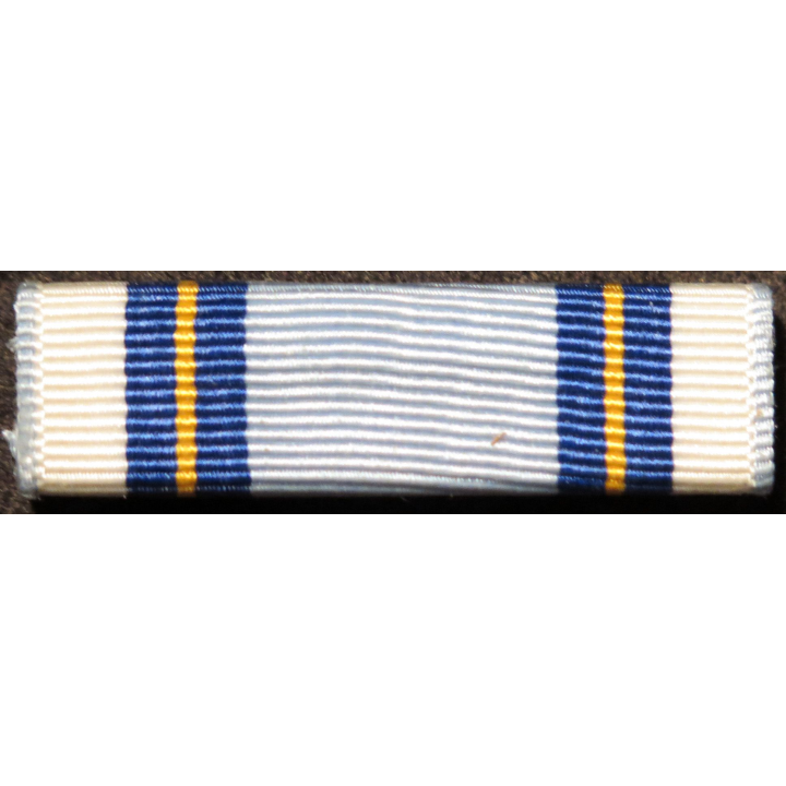 USA : Rappel de la médaille Air Reserve Force Meritorious Service medal