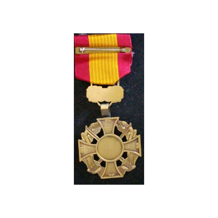 FRANCE & VIETNAM : croix de la bravoure vietnamienne attribuée aux français pendant la guerre d'Indochine