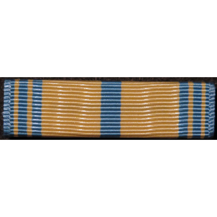USA : Rappel de la médaille Armed Forces Reserve medal