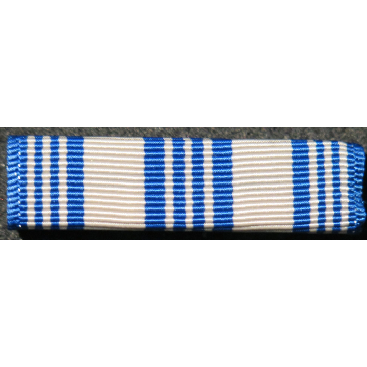 USA : Rappel de la médaille Air Force Achievement medal