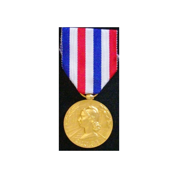 FRANCE : MÉDAILLE D'HONNEUR DES CHEMINS DE FER ATTRIBUÉE VALET