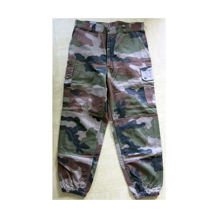 Pantalon de treillis camouflé vert armé taille 84 M de fabrication Paul Boyé 1998 Bon état
