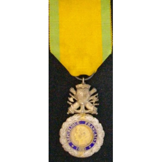FRANCE : MÉDAILLE MILITAIRE 13