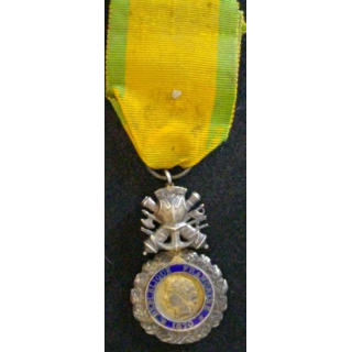 FRANCE : Médaille militaire 1870 3° république en argent émaux parfaits ruban défraichi