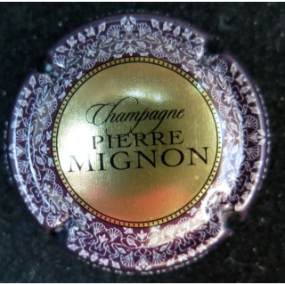 Capsule Muselet champagne Pierre Mignon n° 151b or contour violet foncé