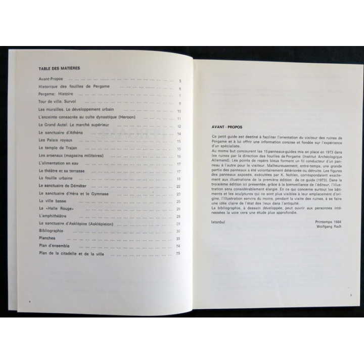 Pergame guide archéologique de Wolfgang Radt aux éditions Apa Ofset Istanbul 1984