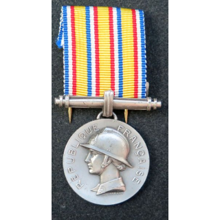 médaille sapeurs pompiers 20 ans Argent Monnaie Paris L. Bazor 1935