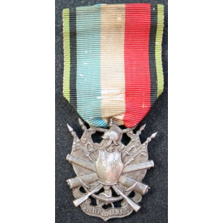 médaille vétérans Armée de Terre oublier jamais 1870-1871 revanchards