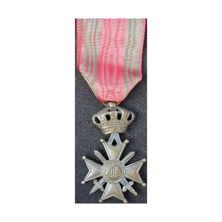 BELGIQUE : croix de guerre 1940-1945 en bronze