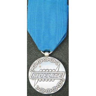 FRANCE : Médaille de la Fidélité des prisonniers de guerre Honneur et Fraternité