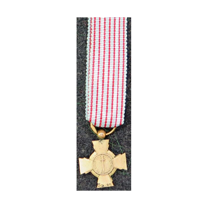 FRANCE : réduction de la Croix du combattant en bronze