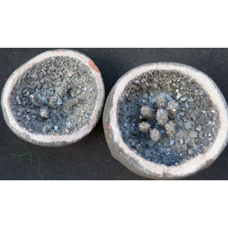 Géode artificielle : Imitation de géode de Galène en forme d'oeuf diamètre 7,5 cm
