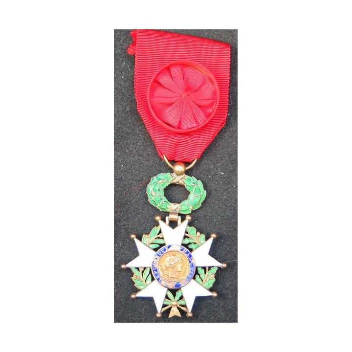 FRANCE : croix cd'officier de l'Ordre de la Légion d'Honneur