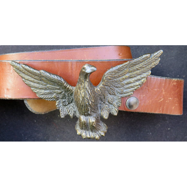 Ceinturon en cuir avec gros aigle en métal 