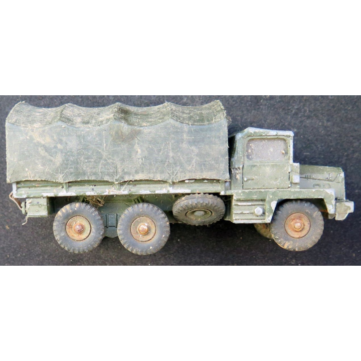 Camion Berliet Gazelle Dinky Toys n° 824 état moyen