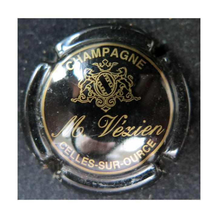 Capsule Muselet de bouteille de Champagne VEZIEN Marcel n° 12a Noir et Or
