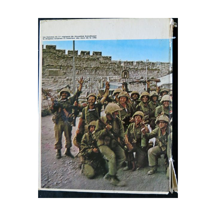 La guerre-éclair d'Israël 5 au 9 juin 1967 de Christopher Angeloglou et Brian Haymes aux éditions Robert Laffont