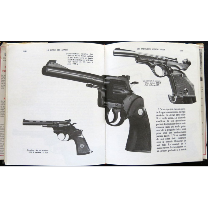 Le livre des armes de Dominique Venner aux éditions Jacques Grancher Editeur