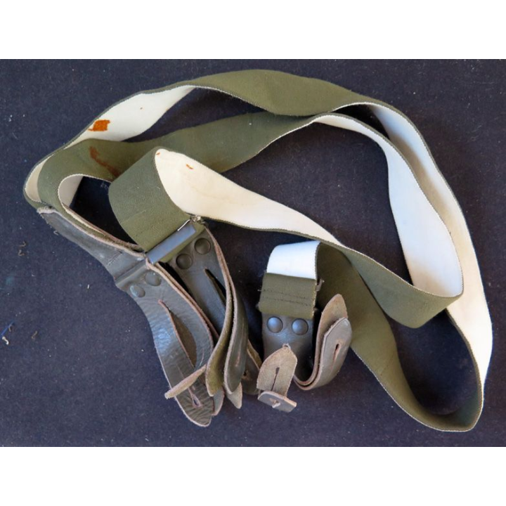 Paire de bretelles armée tchèque