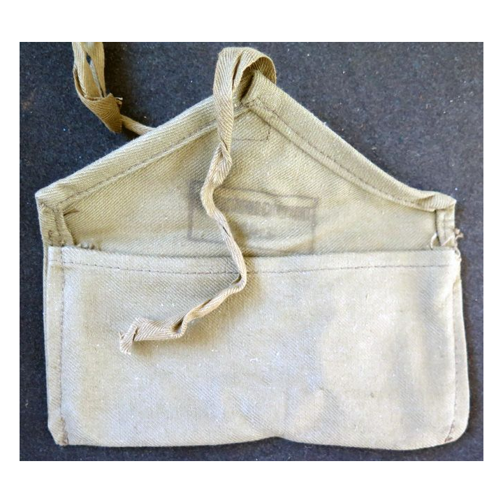 trousse de couture réglementaire