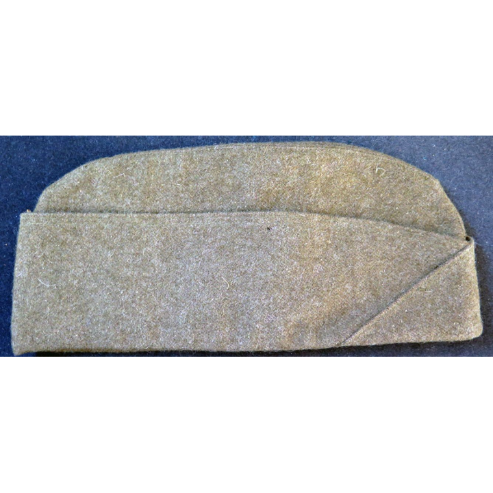 CALOT : calot de la Réserve TTA Modèle 1946 feutre kaki de taille 58 neuf (C202)