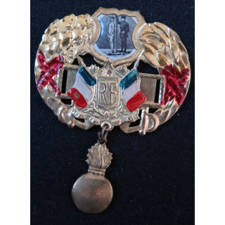 Insigne de conscrits en métal fin doré de largeur 6 x 7,5 cm
