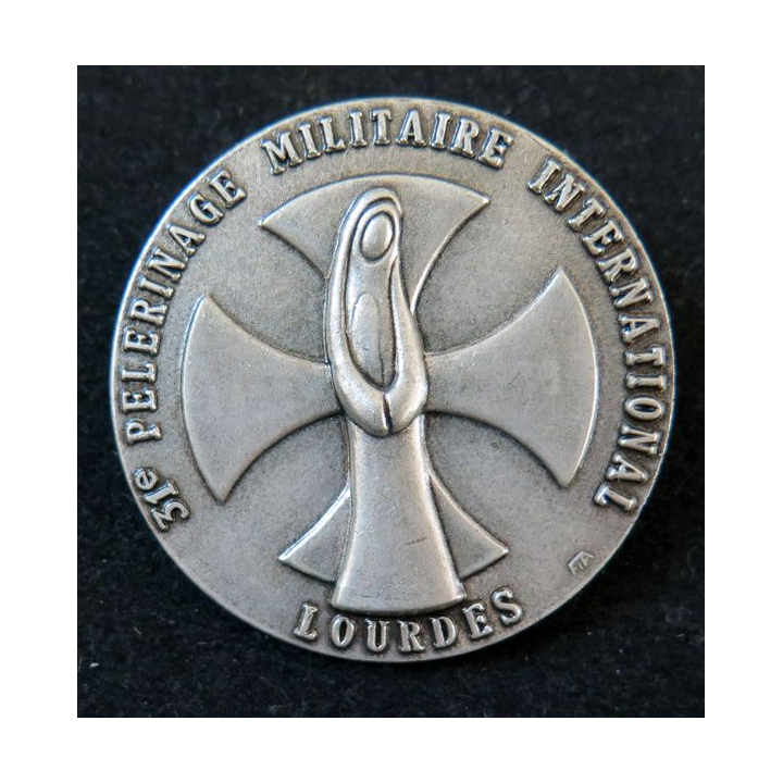 PMI : insigne métallique du pèlerinage militaire international de Lourdes en 1989