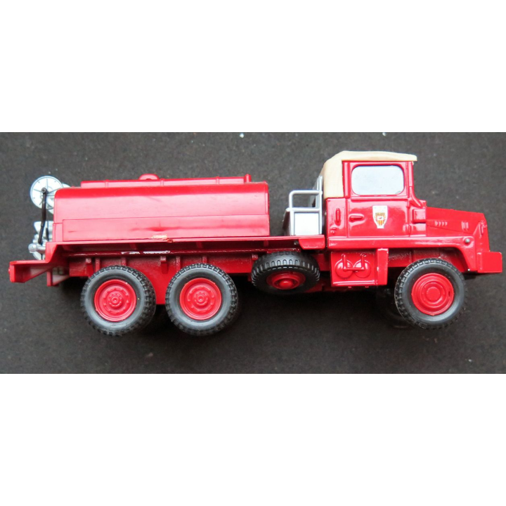 Camion pompiers Berliet GBC KT  n° 37 en métal  Solido