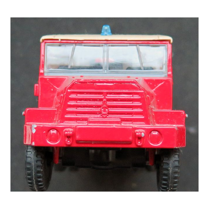 Camion pompiers Berliet GBC KT  n° 37 en métal  Solido