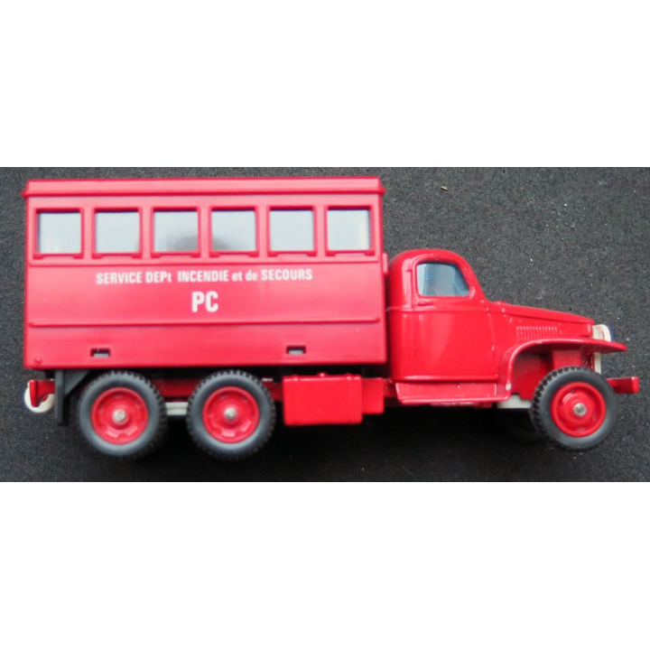 Camion pompiers GMC n° 23 en métal  Solido