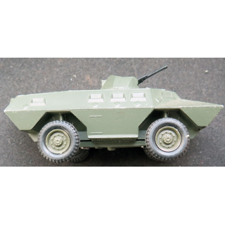Véhicule de combat USA commando XM 706 n° 28 (n° 224 5/70) en métal  Solido