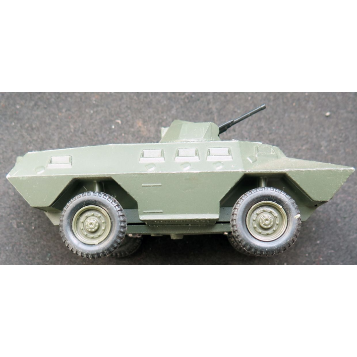 Véhicule de combat USA commando XM 706 n° 28 (n° 224 5/70) en métal  Solido