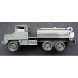 Camion citerne Berliet GBC KT  n° 59 en métal  Solido