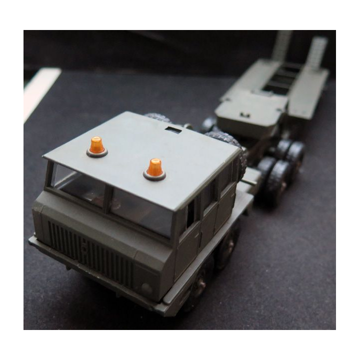 Véhicule transport de chars Berliet T 12 n° 63 et remorque n° 64 (n° 5305)  Solido