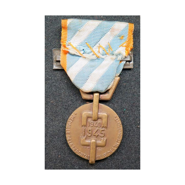 FRANCE : médaille de la déportation et de l'internement 1945 en bronze avec sa barrette "interné"
