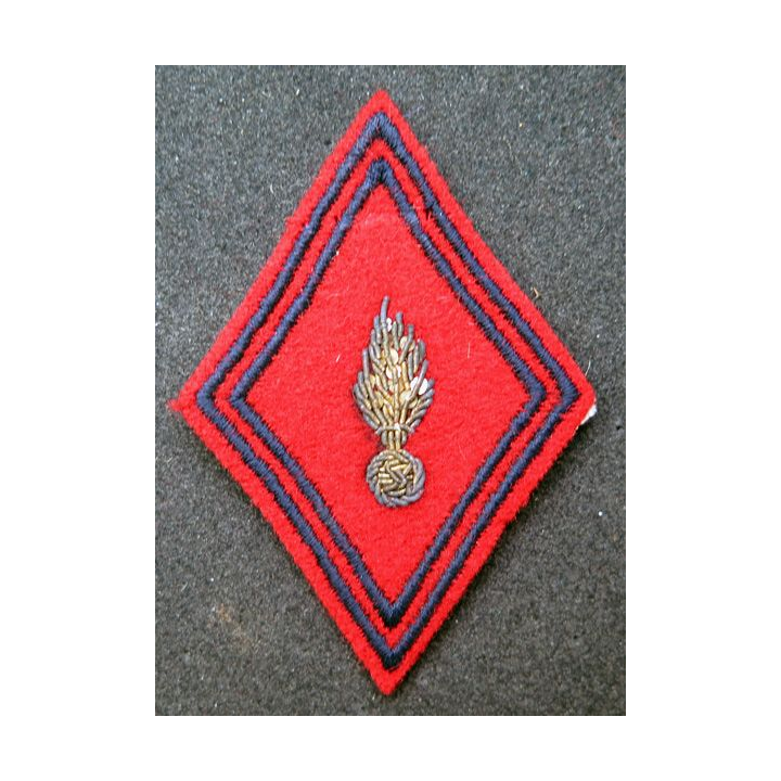 LOSANGE DE BRAS MODÈLE 45 : insigne tissu élèves Officiers et S/offs Ecole d'Artillerie 