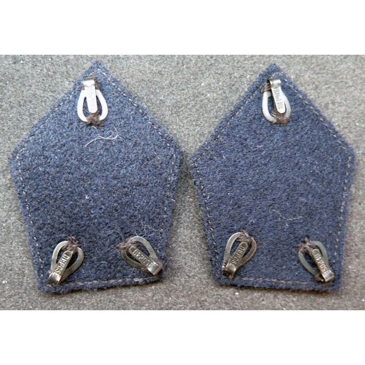 paire de soutache (insigne de col) de l'intendance en cannetille