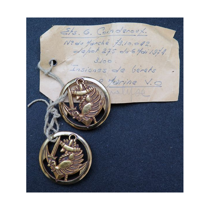 insigne de béret des troupes aéroportées d'infanterie de marine fabrication Coinderoux années 1970