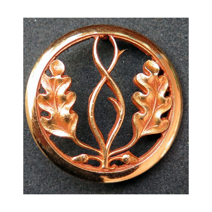 insigne de béret du Trésor aux armées de fabrication Coinderoux en métal doré 