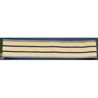 FRANCE : galon de Capitaine de gendarmerie aux bords gris de longueur 16,5 cm