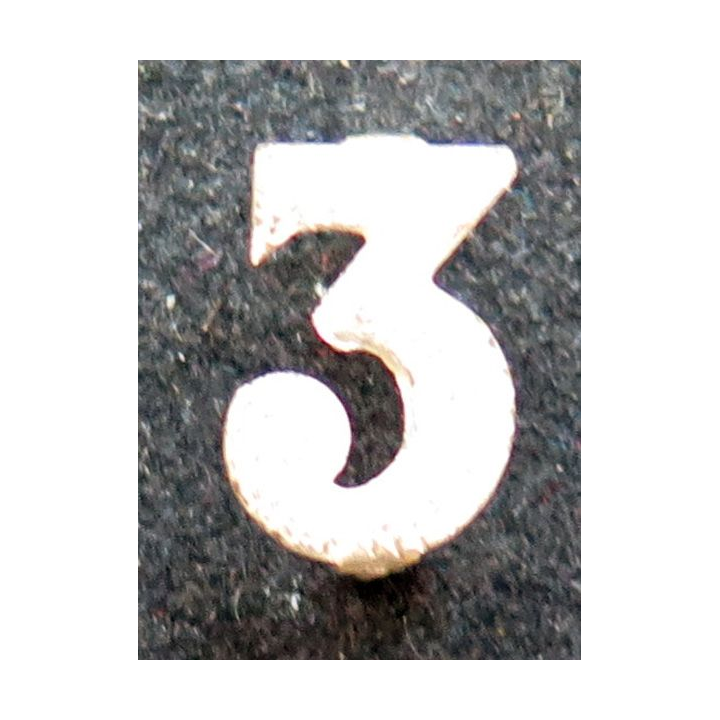 Chiffre 3 métallique avec crochets