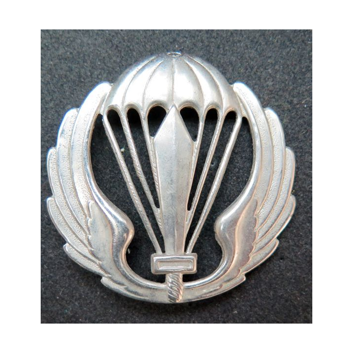 PARA ITALIE : insigne métallique de la Brigade parachutite Folgore (1993)