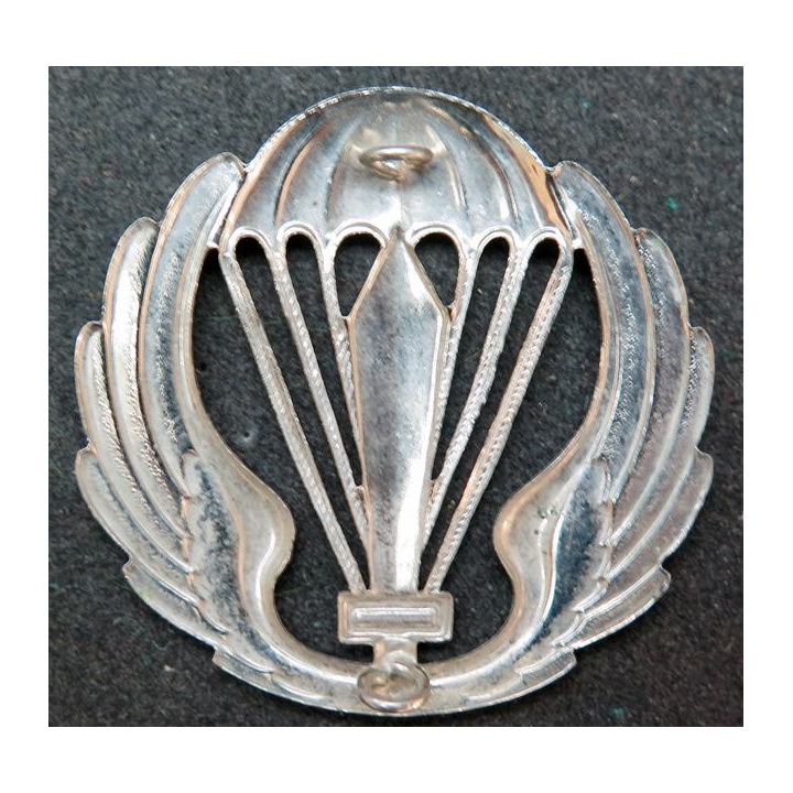 PARA ITALIE : insigne métallique de la Brigade parachutite Folgore (1993)
