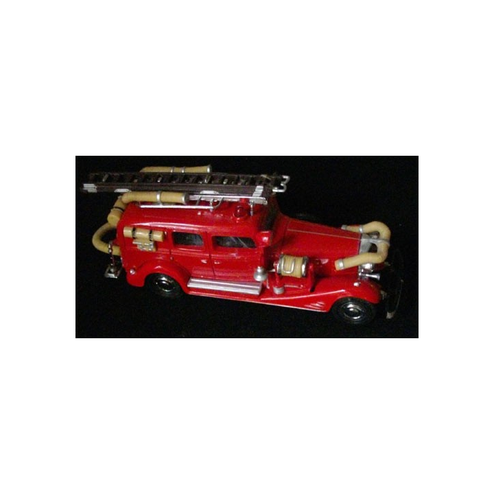MATCHBOX MODELS OF YESTERYEAR YFE03 1933 CADILLAC FIRE WAGON