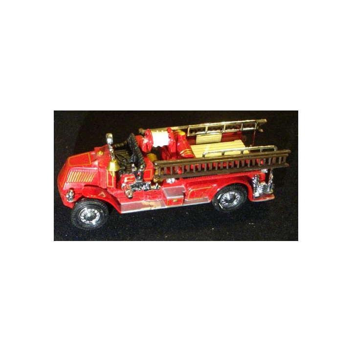 MATCHBOX MODELS OF YESTERYEAR YFE01 1920 MACK AC FIRE ENGINE
