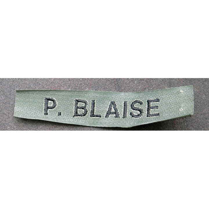 bande patronimique verte armée au nom de P. Blaise